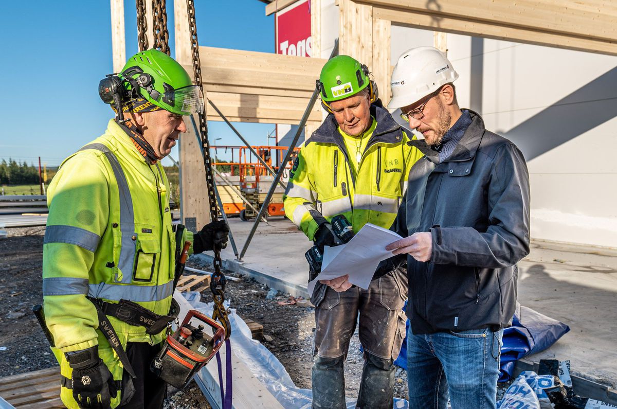 JBR-Konsults team som jobbar tillsammans